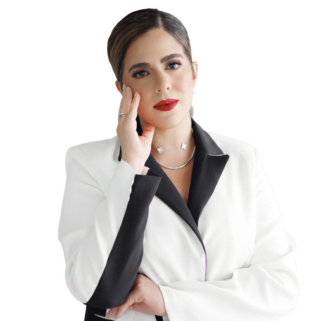 Dra. Daniella Lucena, médica oftalmologista especialista em oculoplástica